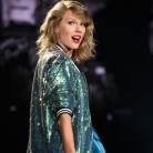Taylor Swift lanza su línea de ropa... con polémica