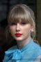Taylor Swift perfila los labios - TELVA