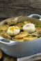 Patatas y verduras con huevos escalfados - TELVA