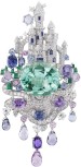 Broche Chteau enchant con oro blanco, diamantes, zafiros prpura, rosas y azules, y una prominente esmeralda central que tiene su origen en Brasil. De Van Cleef&Arpels (c.p.v)