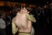 El clido beso de Julianne Moore y Emma Stone, en la fiesta del Gobernador.