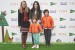 Virginia Lapeña, de Publicidad de TELVA junto a Lourdes Comas, de Brand Group y sus hijos