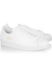 Las sneakers blancas en clave minimal