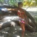 Lara Alvarez con bikini de estampado tropical de Agua Bendita