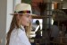 Las celebrities vuelven a lucir con los sombreros ms trendy  del verano