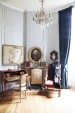 habitacin de Miromesnil con muebles antiguos y cuadros