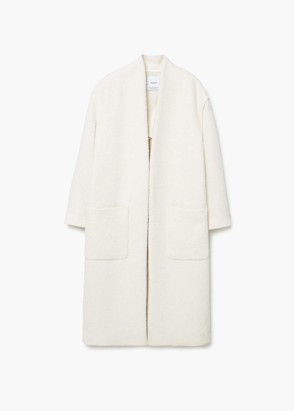 Abrigo largo blanco. De Mango, 119,99 euros.