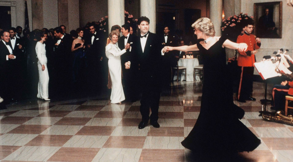 Bailando con John Travolta en la Casa Blanca.