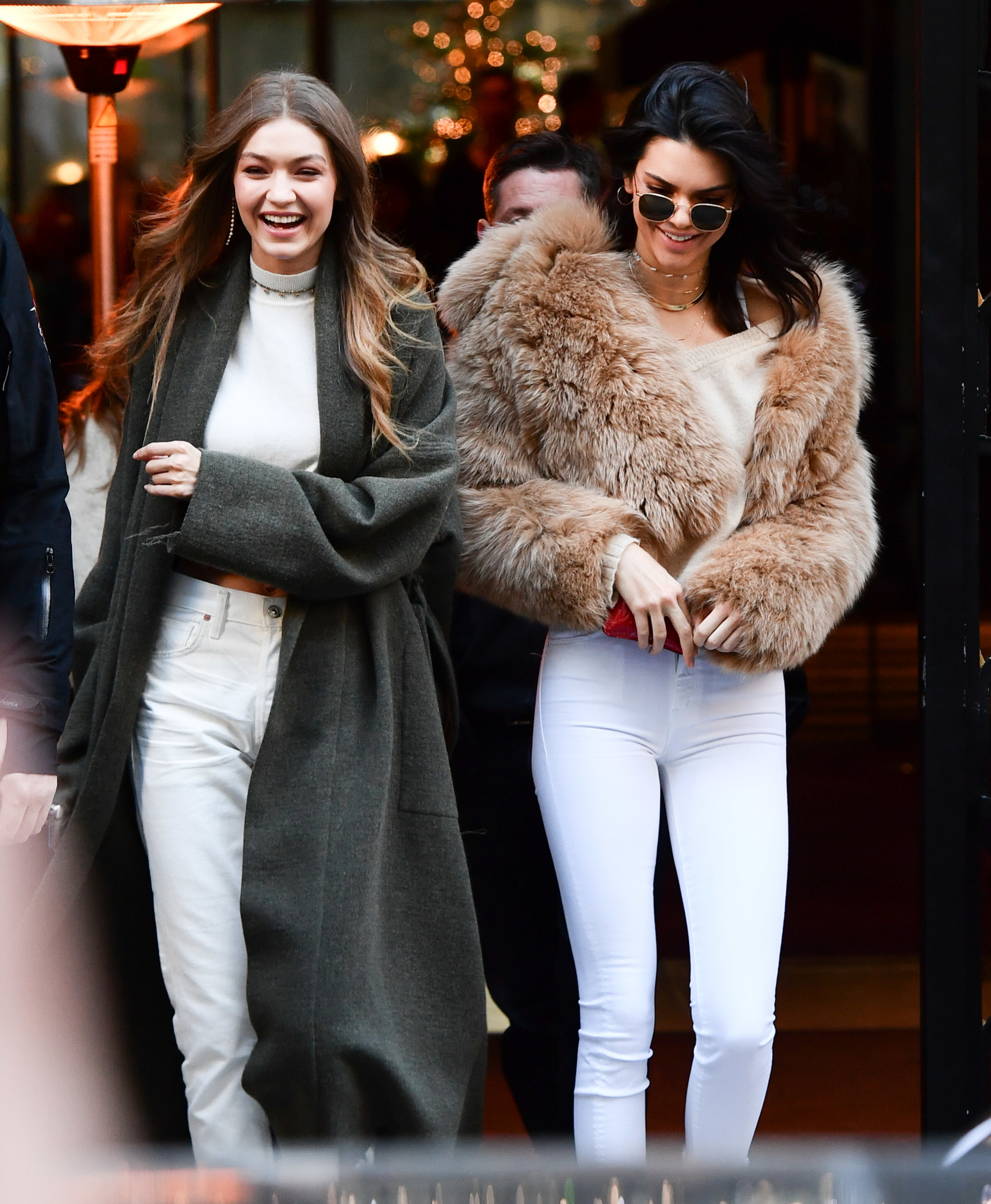 El estilismo binmico de Kendall Jenner y Gigi Hadid es la estrella...