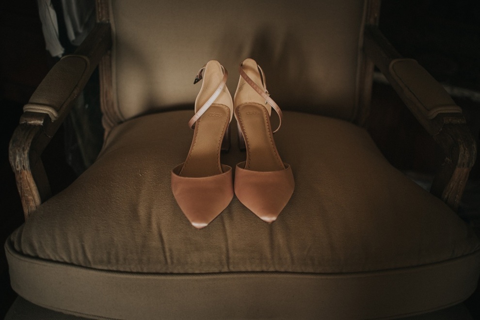 Nuria llev unos zapatos de satn rosa, de Asos.