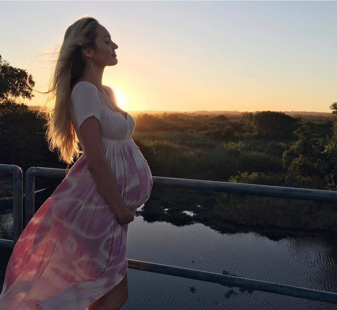 La modelo sudafricana, Candice Swanepoel, dio a luz en octubre