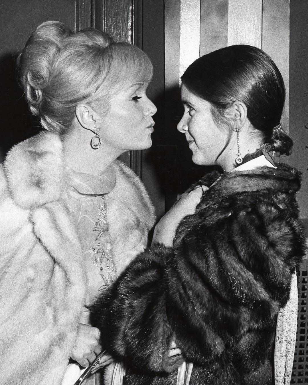 Madre e hija. Debbie Reynolds (1932-2016) y Carrie Fisher (1956-2016).