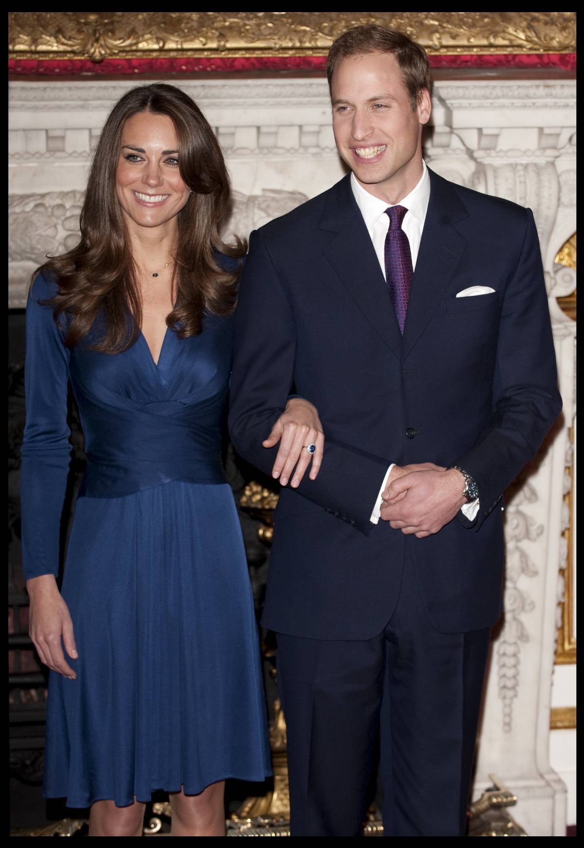 Kate Middleton el da que luci el famoso vestido azul, para dar...