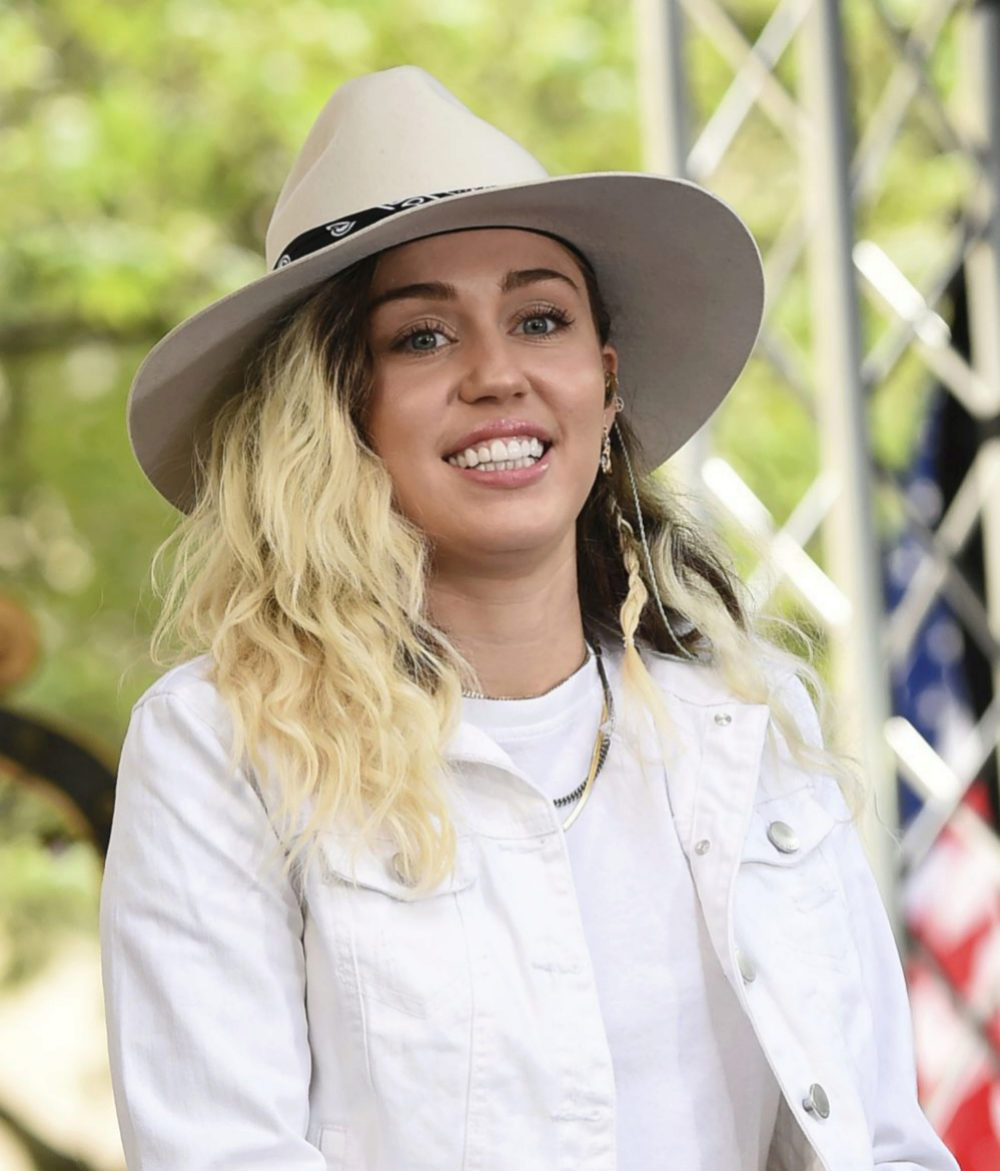 Miley Cyrus y Dolce &amp; Gabbana en guerra por Instagram