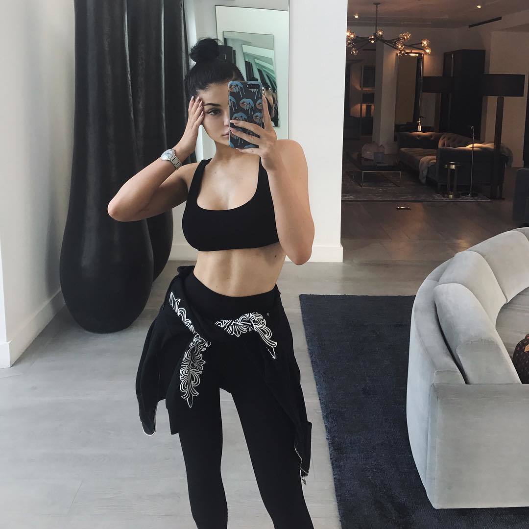Kylie Jenner con un look muy deportivo e inusual