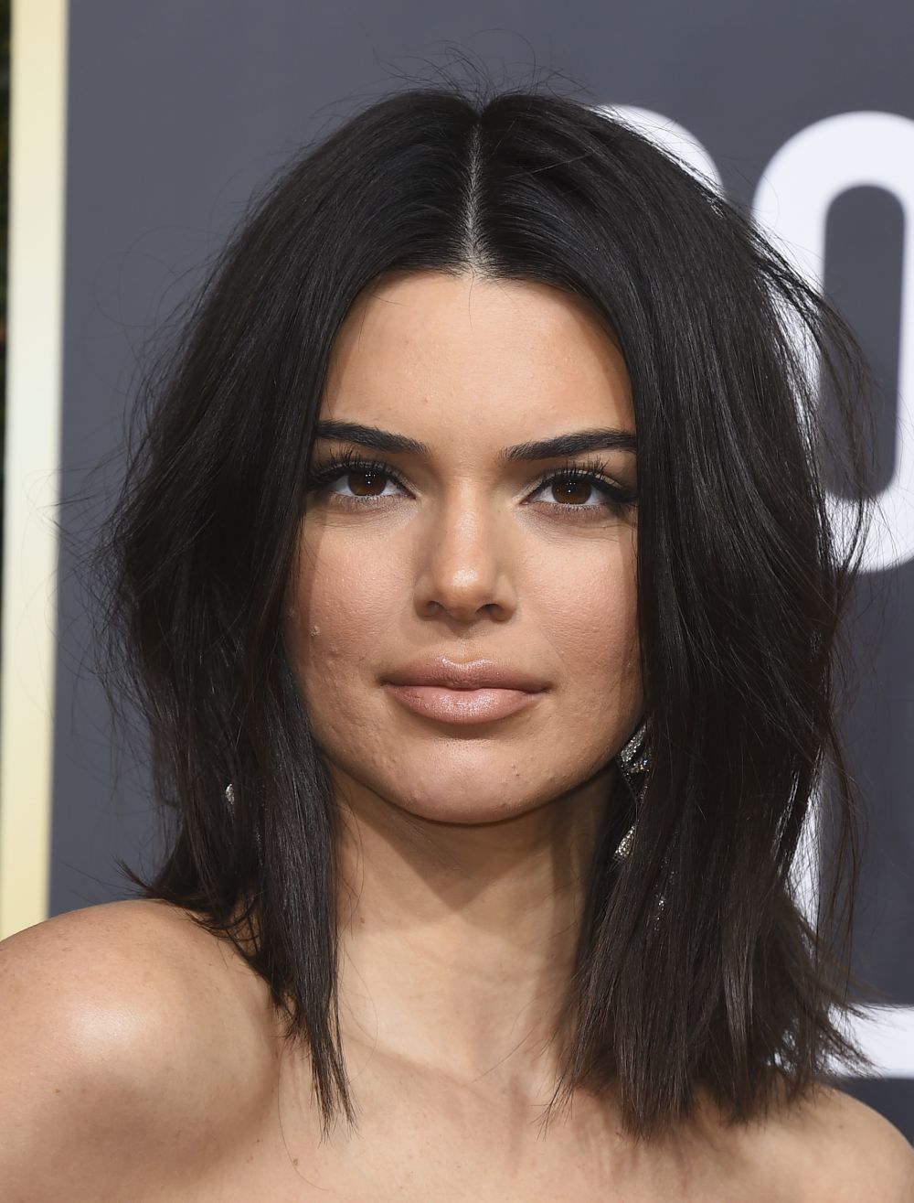 Cómo disimular el acné como Kendall Jenner en los Globos de Oro 2018 |  