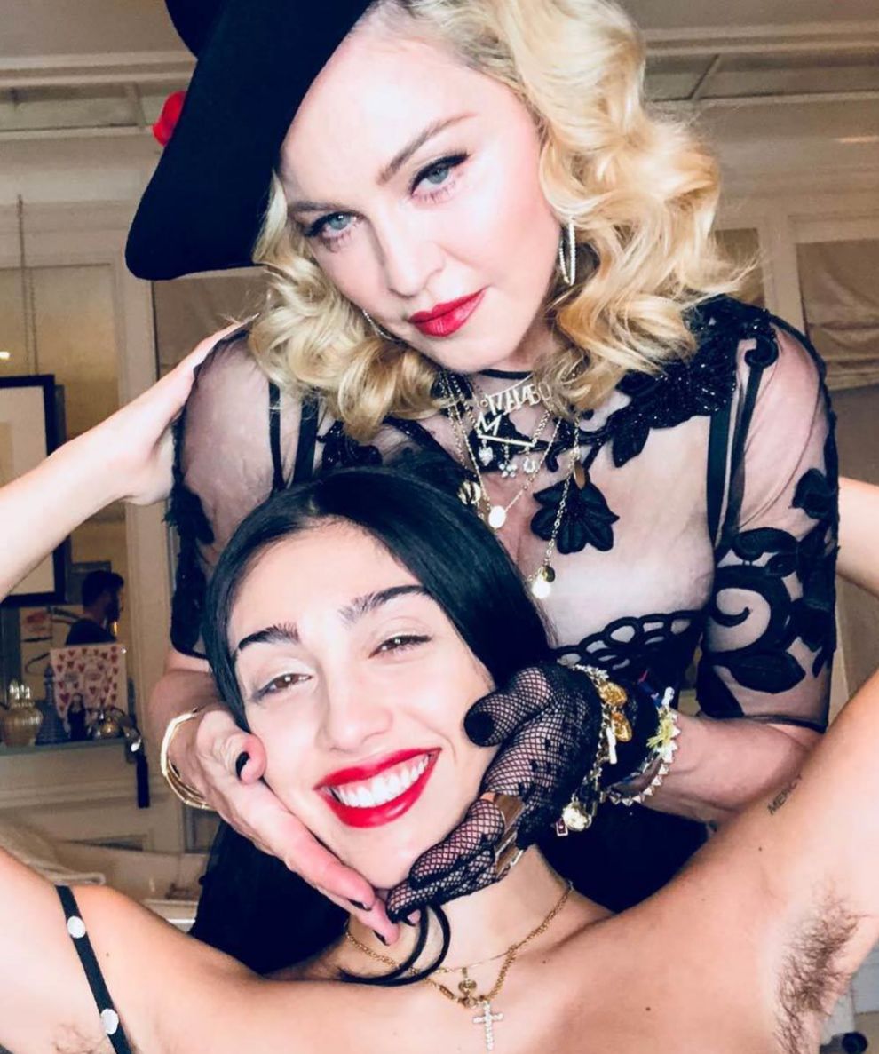 Lourdes León junto a Madonna lanzando una alegato a favor de la...