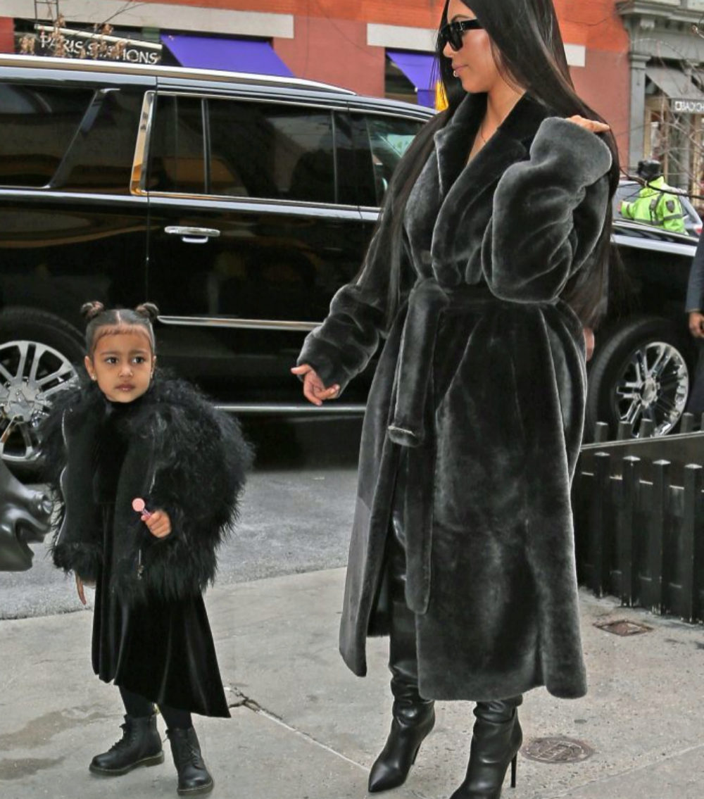 Kim Kardashian y North West.