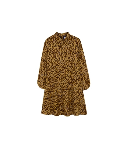 Vestido amarillo de leopardo de Compañía Fantástica (15,95 euros).