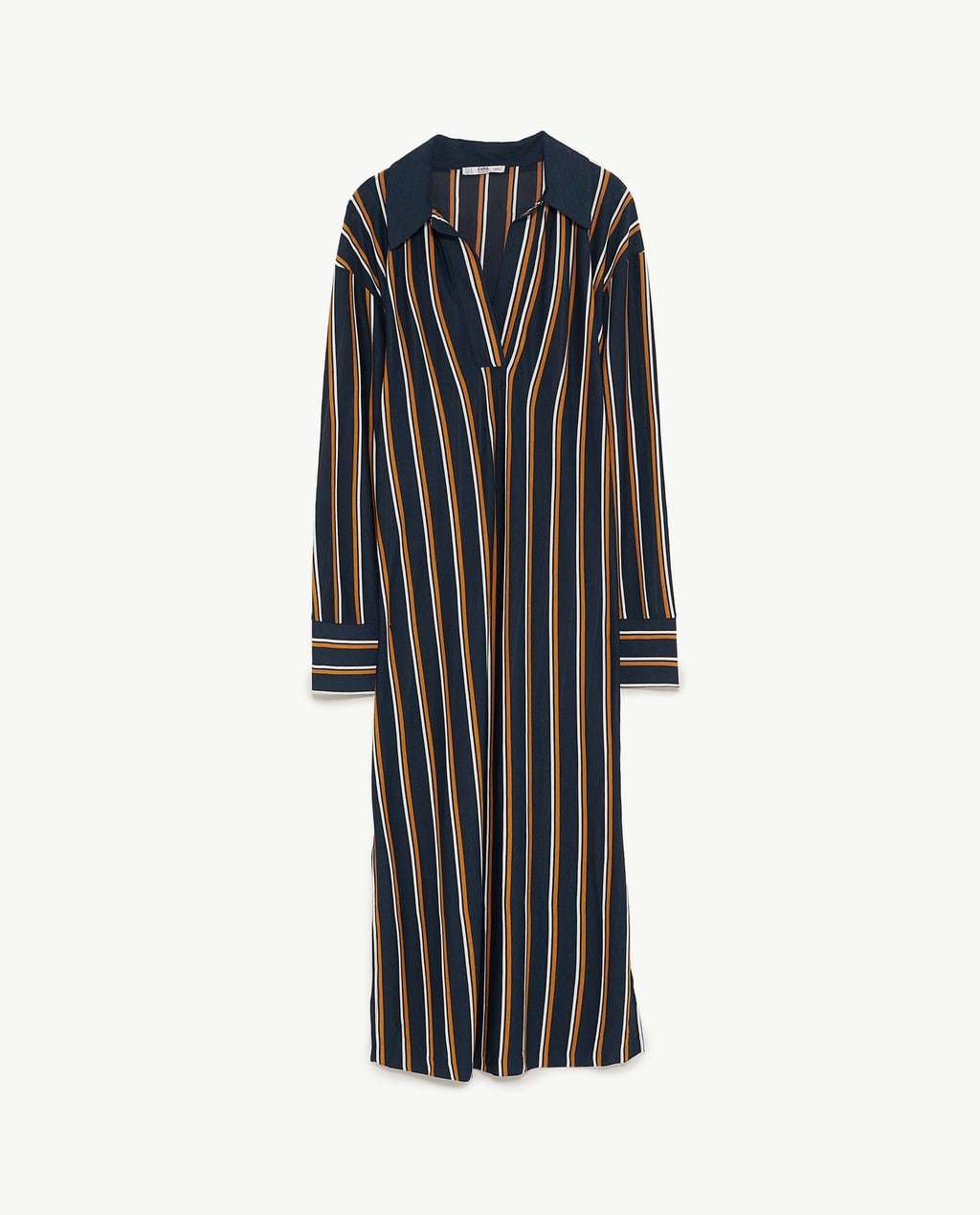 Vestido de rayas verticales de Zara (25,95 euros).