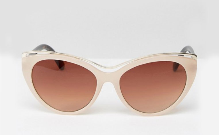 Gafas de sol con monturas claras, de AJ Morgan (7,99 euros).