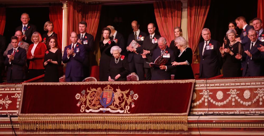 La Familia Real Británica en el Royal Albert Hall.