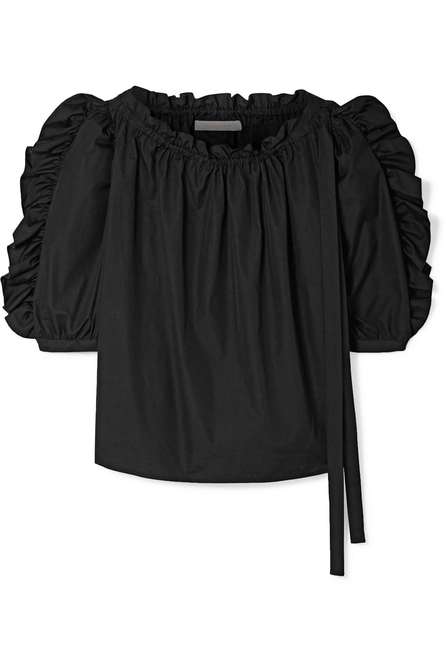 Blusa negra de See by Chlo (220 euros).