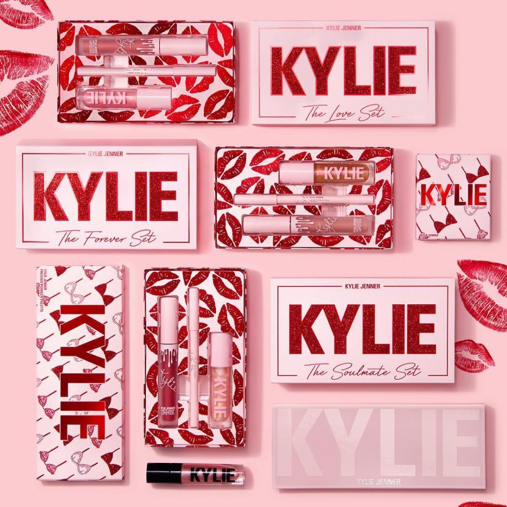 Kylie Jenner apuesta todo al rojo para su colección de maquillaje de San  Valentín 