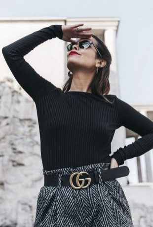 Sara Escudero con cinturn de Gucci