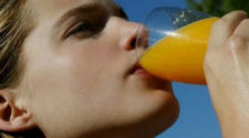 La vitamina C de las naranjas, kiwis o frambuesas, no debe faltar en...