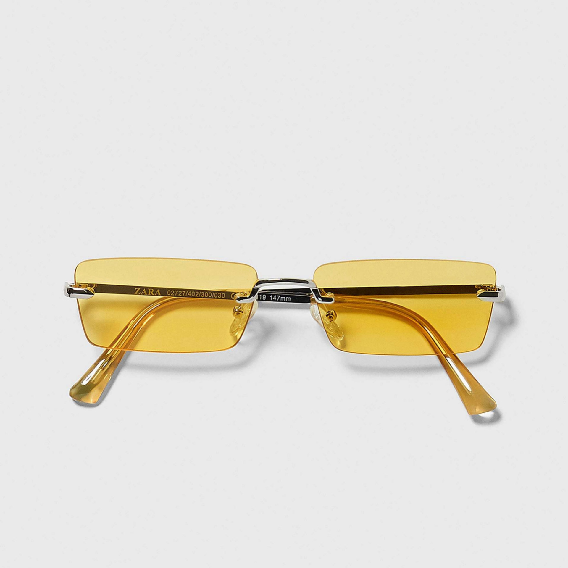Gafas en color amarillo de Zara Man (19,95)