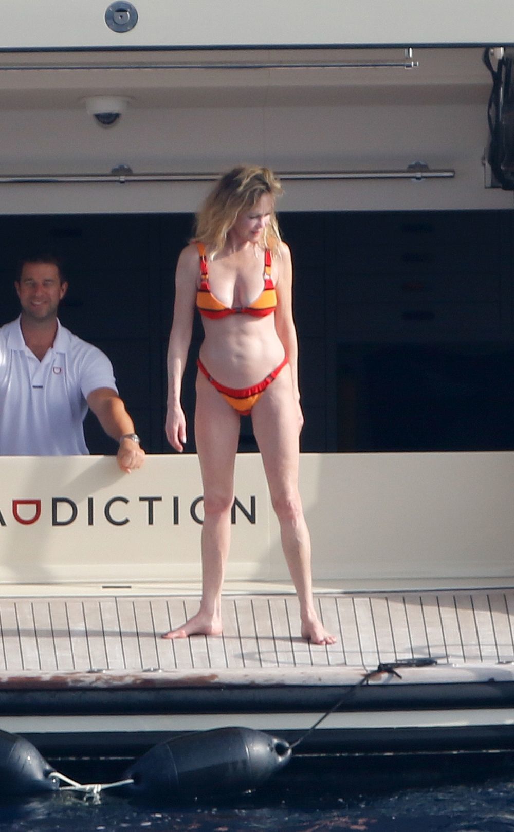 Melanie Griffith presumiendo de biquini en Ibiza.