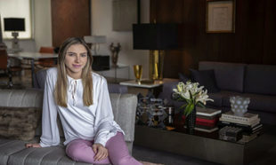 Foto: Vladimir Marcano. La esposa del presidente Guaid� posa para...