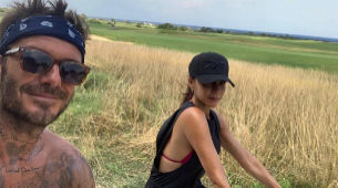 Victoria Beckham y David Beckham disfrutan del verano en un paseo en...