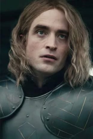 Timoth�e Chalamet como Enrique V y Robert Pattinson como el Delf�n...