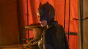 Ruby Rose caracterizada como Batwoman.