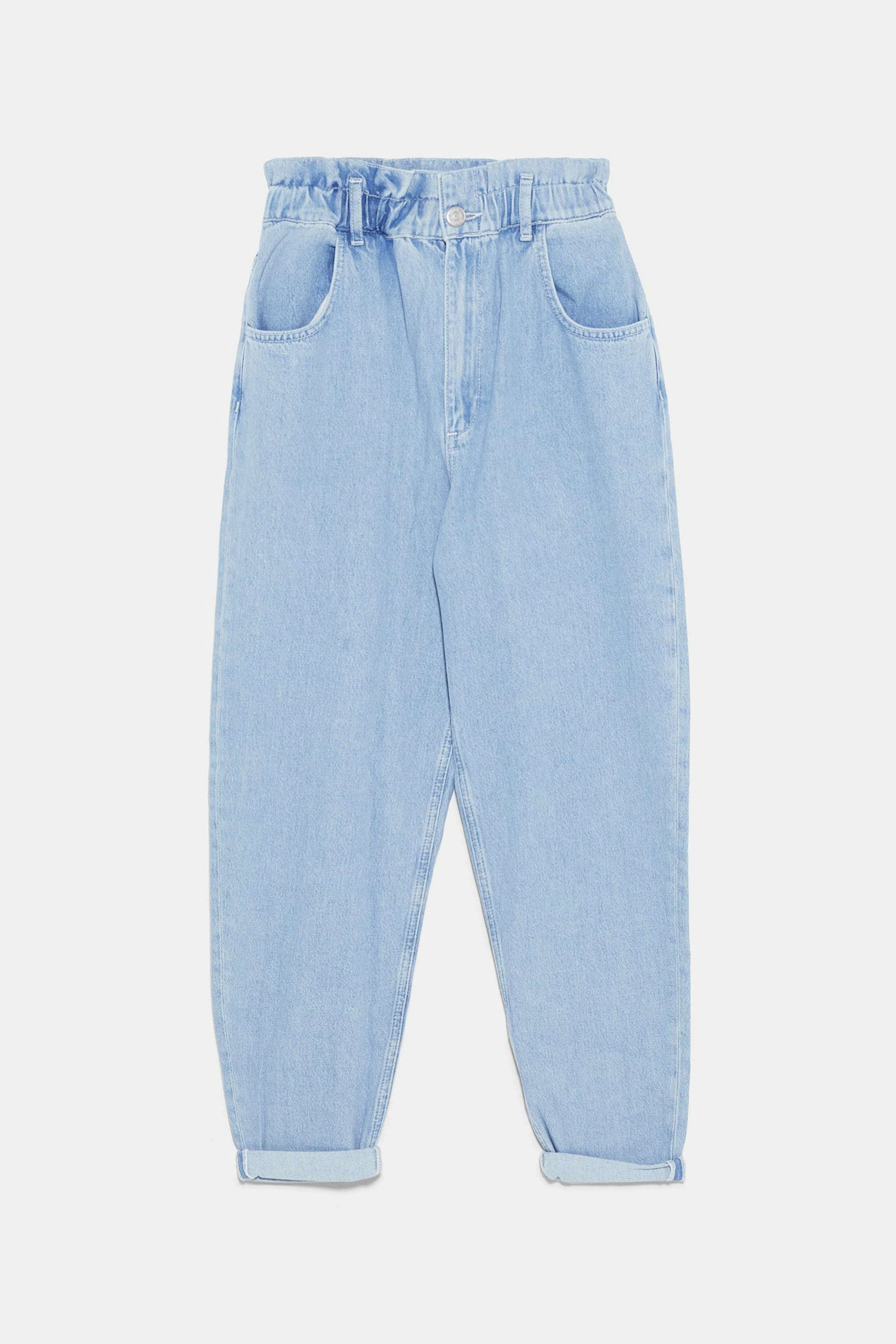 Jeans de corte paper bag de Zara (25,95)