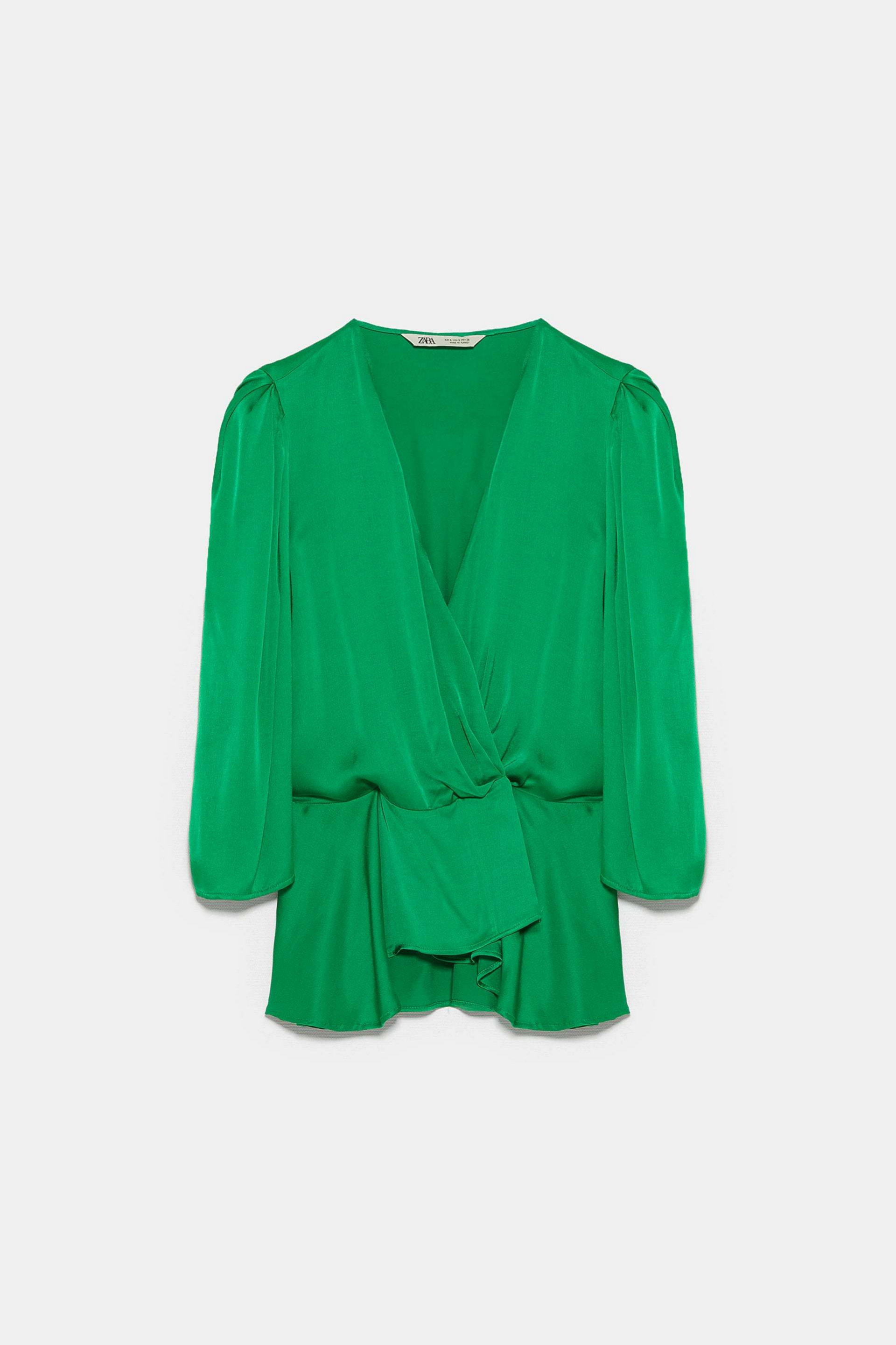 Blusa satinada en verde de Zara (39,95¤)