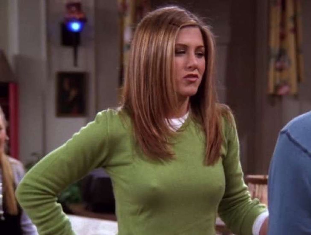 Aniston no duda en repetir su alegato a la libertad de lucir su cuerpo tal cual es, años después de Friends, donde se convirtió en una abanderada del movimiento "Free the Nipple".