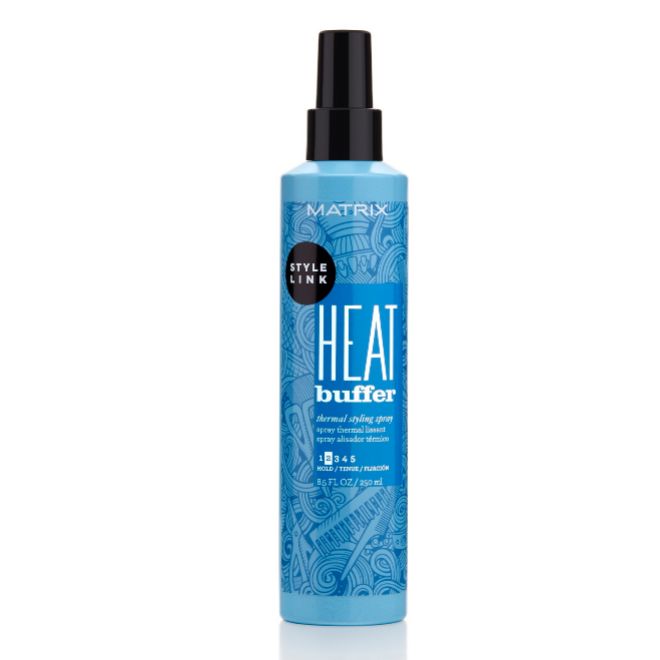 Heat Buffer, de Matrix (15 euros). Protector térmico ligero que refuerza el cabello y lo suaviza proporcionando un acabado brillante.