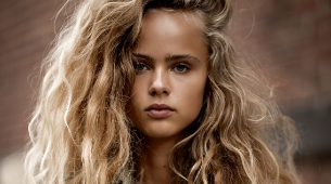 Olivia Vinten es de las modelos escandinavas que presumen de pelazo.