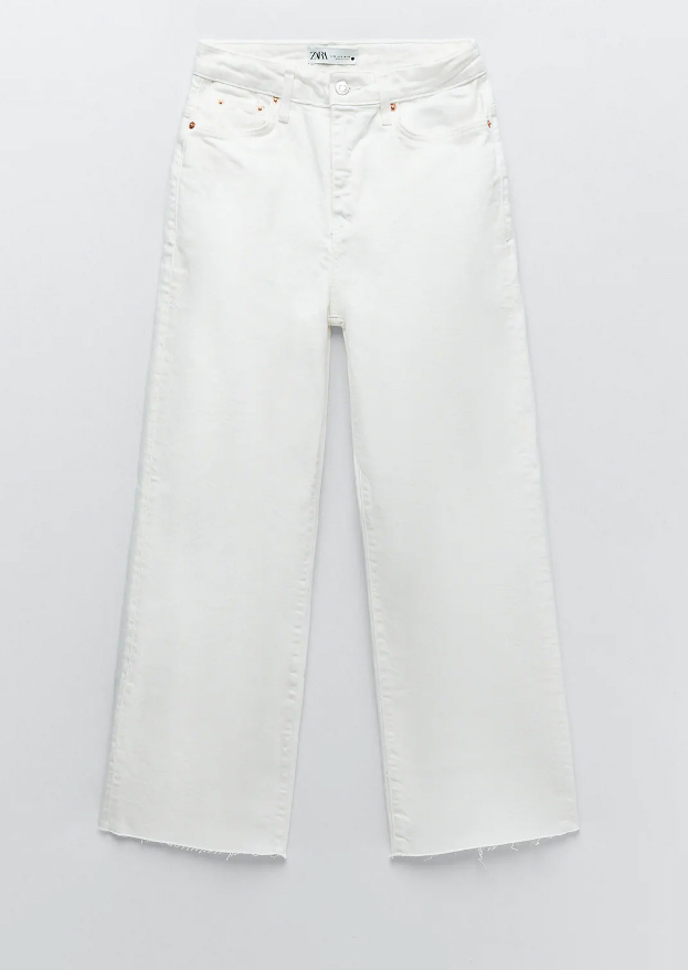 Jeans blancos.
