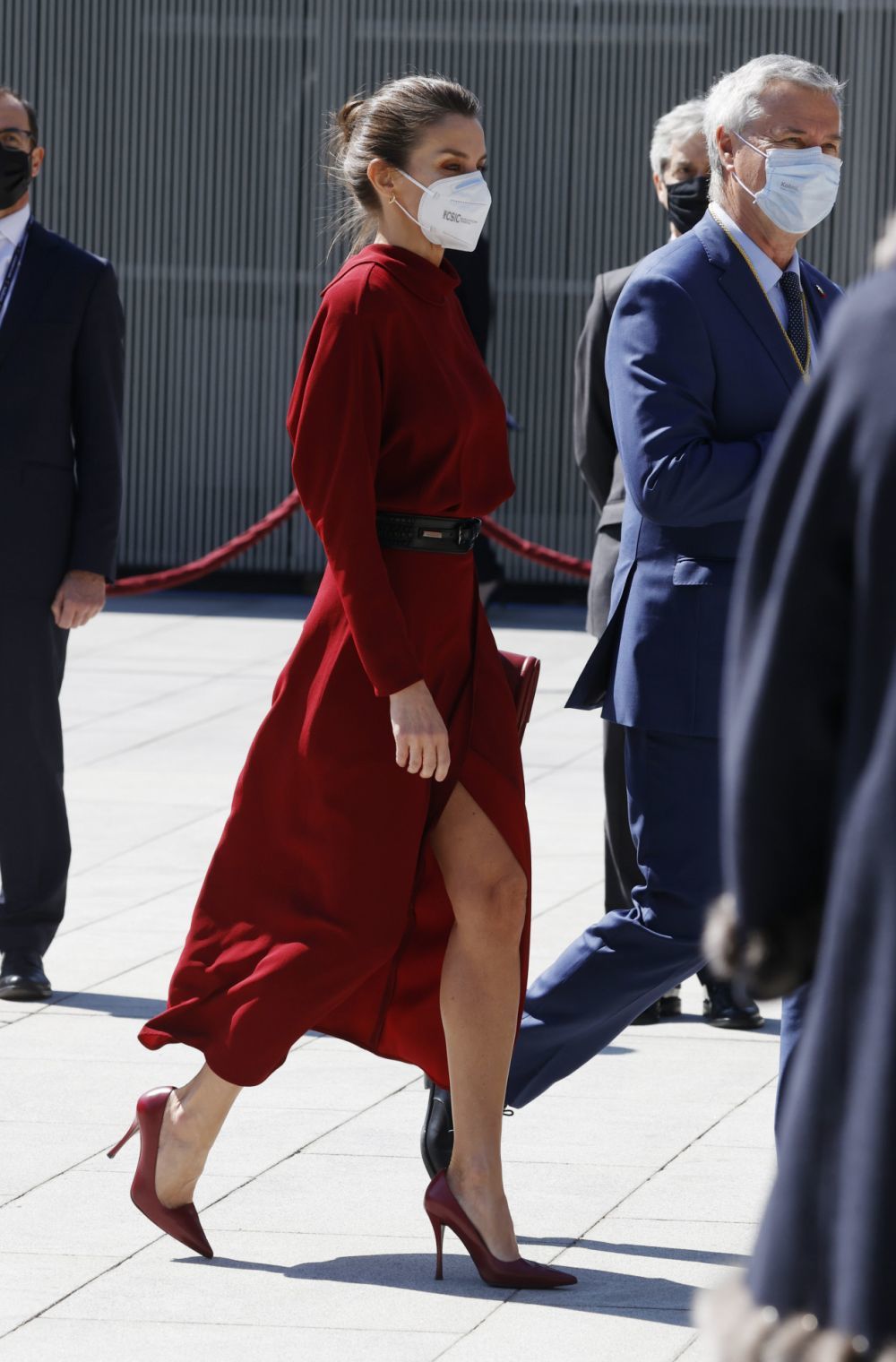 La reina Letizia con vestido de Massimo Dutti en su visita a Andorra.