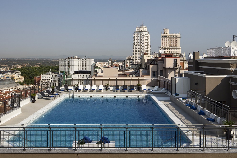 La piscina del hotel Emperador.