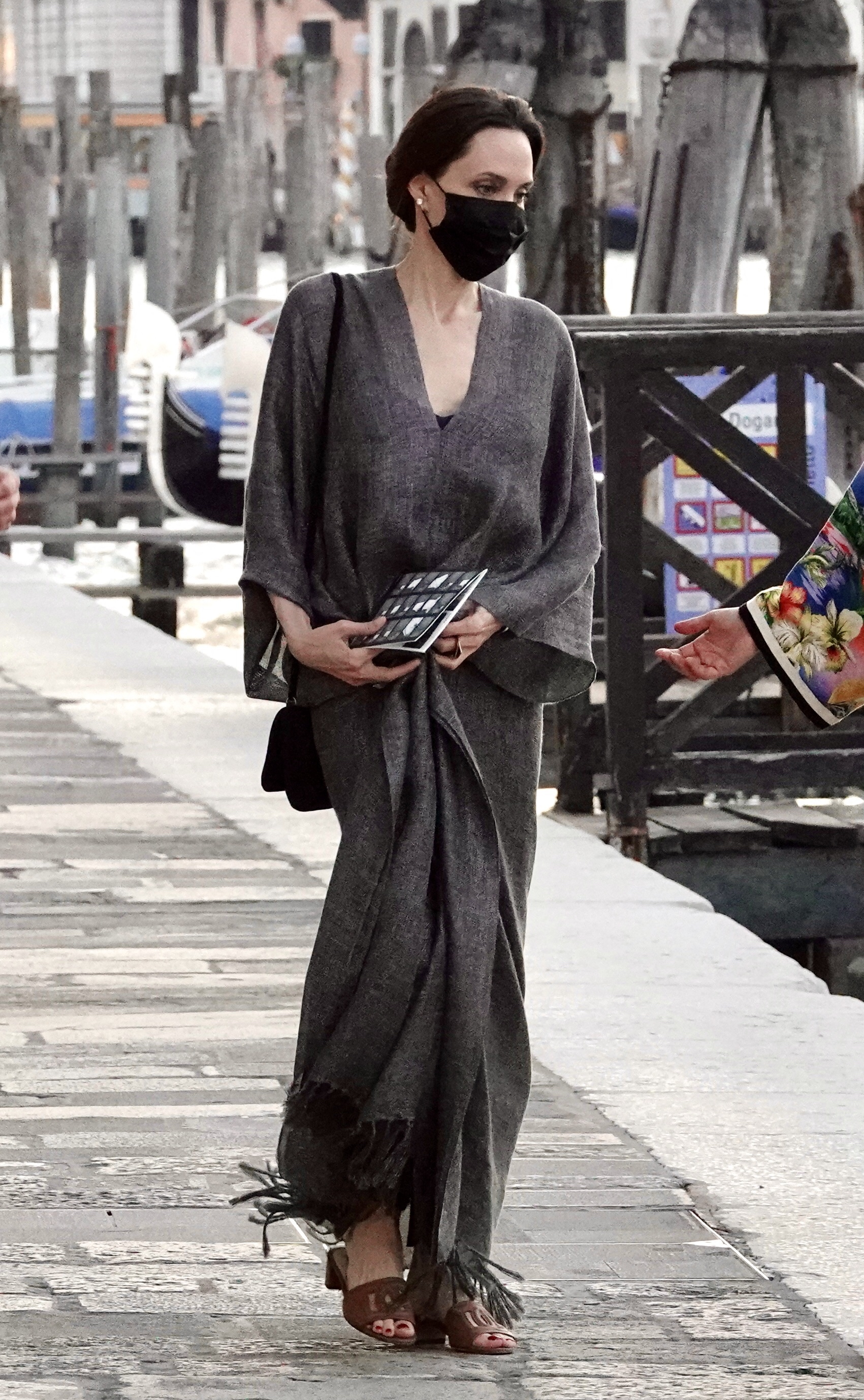 Angelina Jolie paseando por Venecia