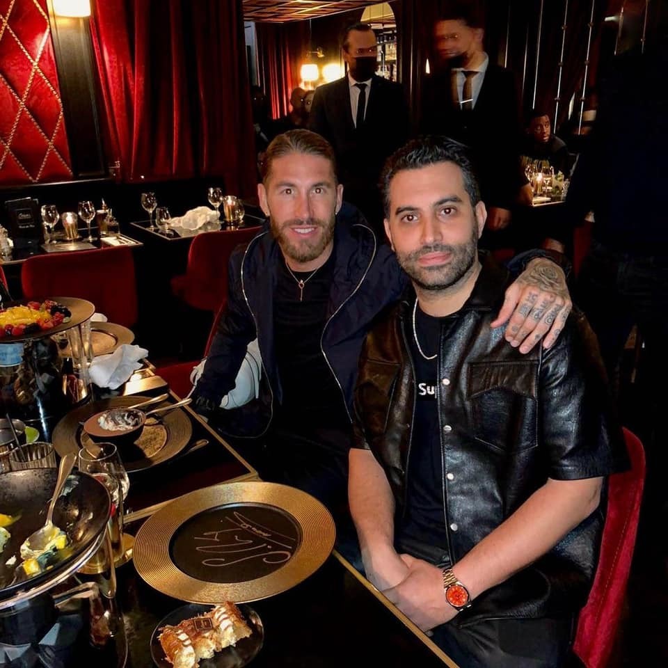 Sergio Ramos, jugador también del Paris Saint Germain en el restaurante italiano César , en París. .
