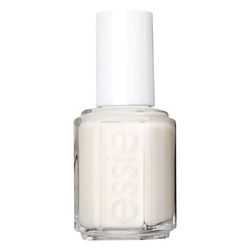 Esmalte de uñas blanco en tono blanco cremoso Allure de Essie.