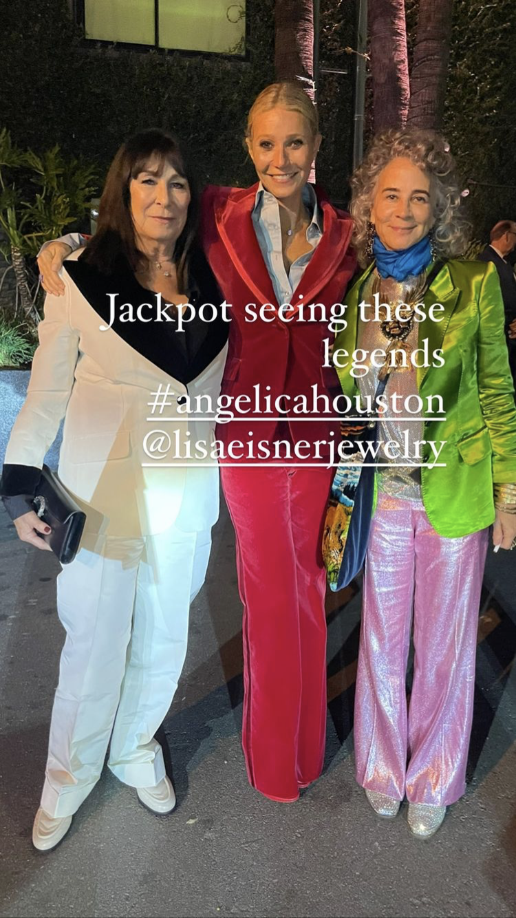 Gwyneth Paltrow con Anjelica Huston y Lisa Eisner, en los stories de la actriz.