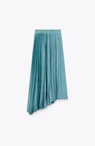 La falda plisada de Zara (17,95 euros).