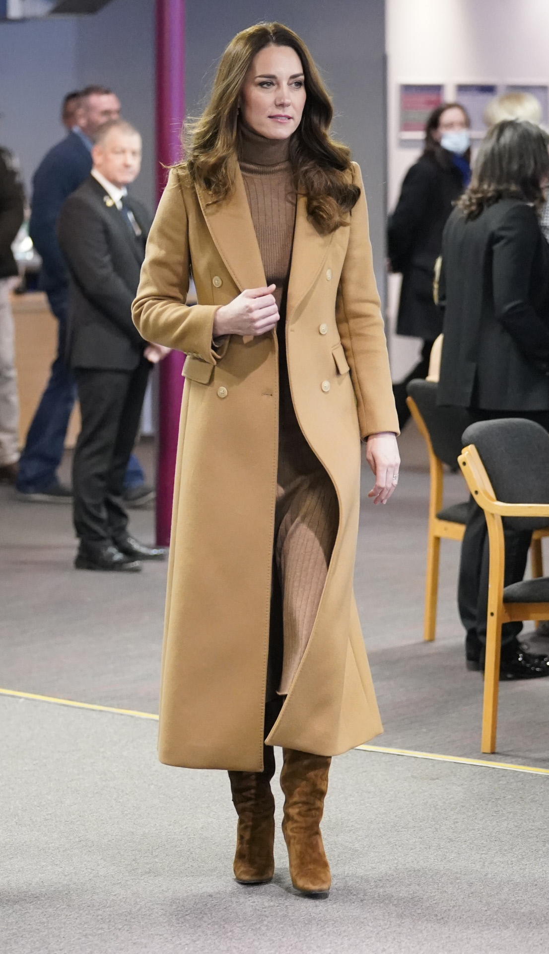El abrigo de Massimo Dutti de Kate Middleton.